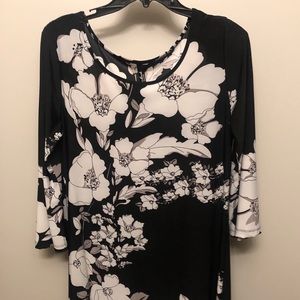 White Mark Flare Sleeve Dress